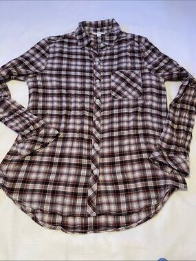 beachlunchlounge Men's Plaid Button-Down Shirt in Burgundy, Black and White